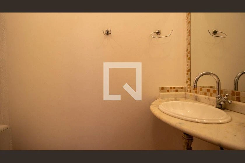 Casa com 4 quartos e churrasqueira na varanda — photo 31
