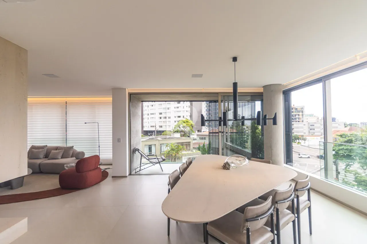 Apartment with 3 en-suite bedrooms and open kitchen — photo 3