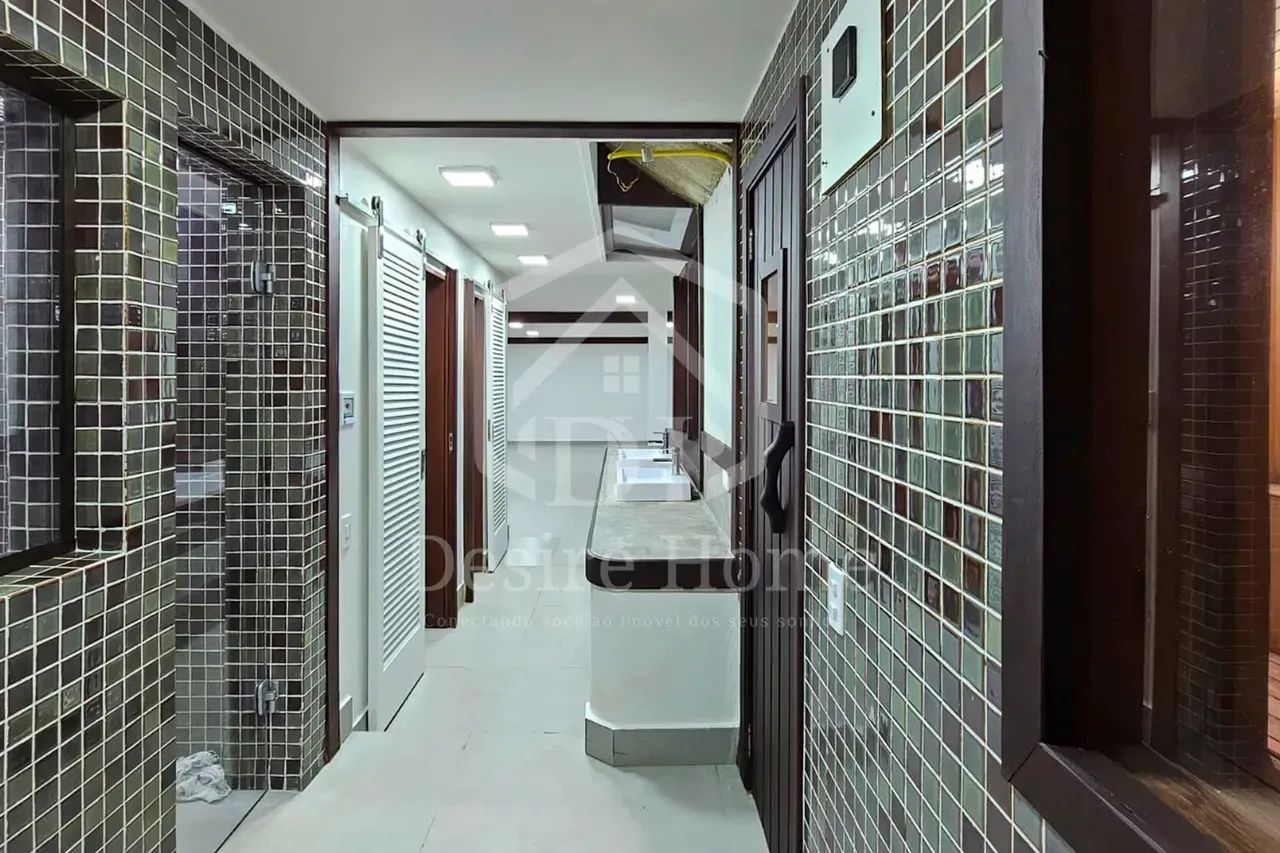 Casa com 4 quartos e 5 banheiros, cozinha a gás — photo 6