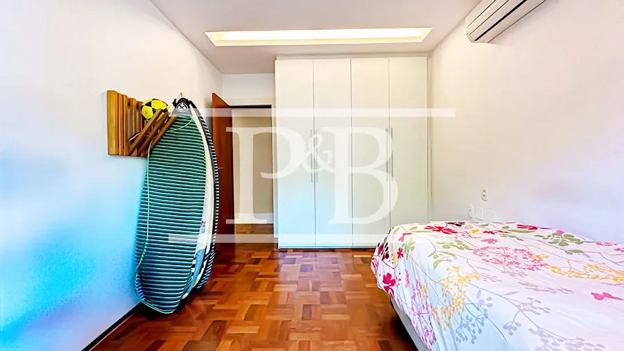 Unfurnished 4-bedroom apartment 200 m² with open-plan kitchen — photo 21