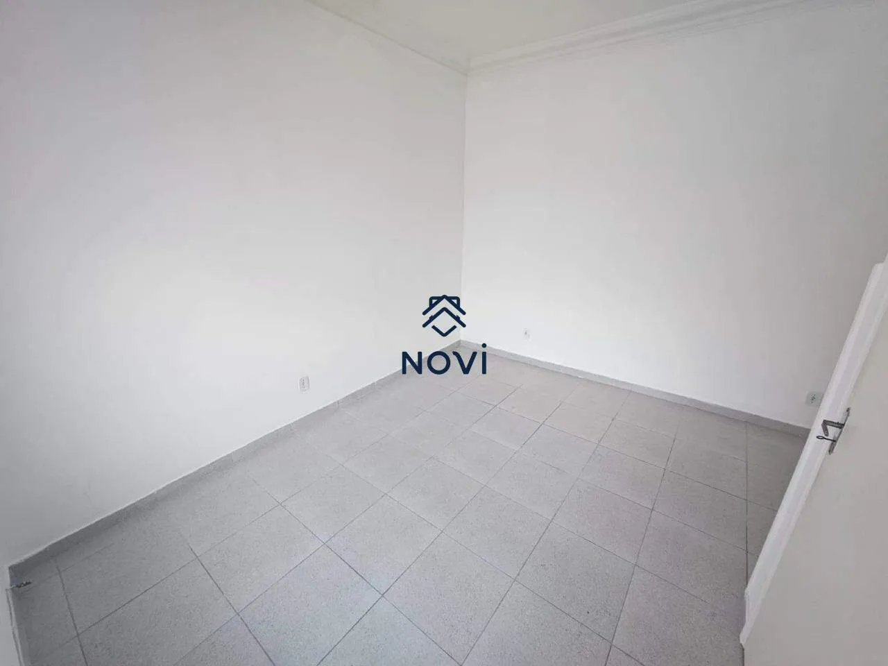 1-bedroom apartment with balcony and 48 m² — photo 20