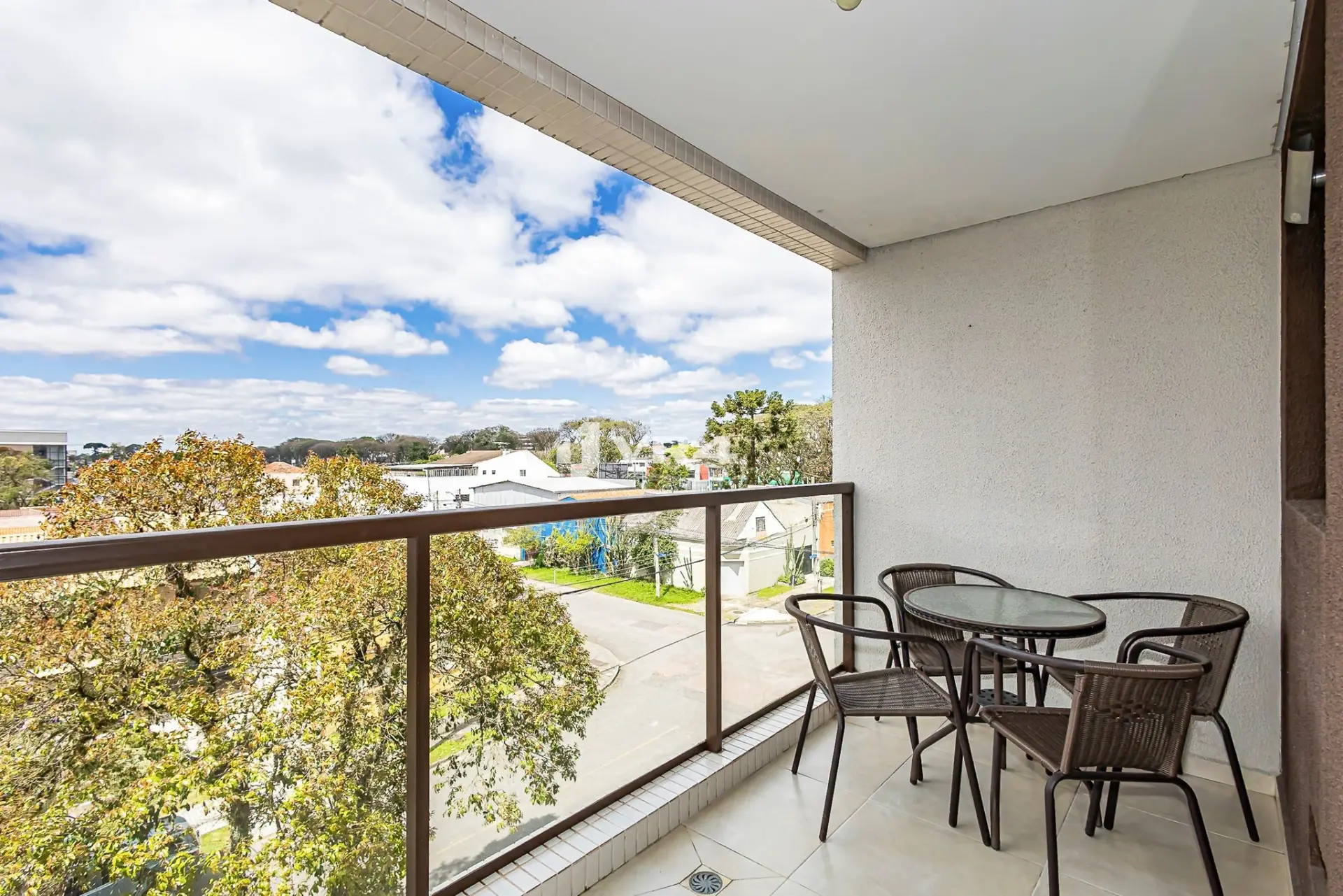Furnished 1-bedroom apartment with 1 parking spot — photo 18