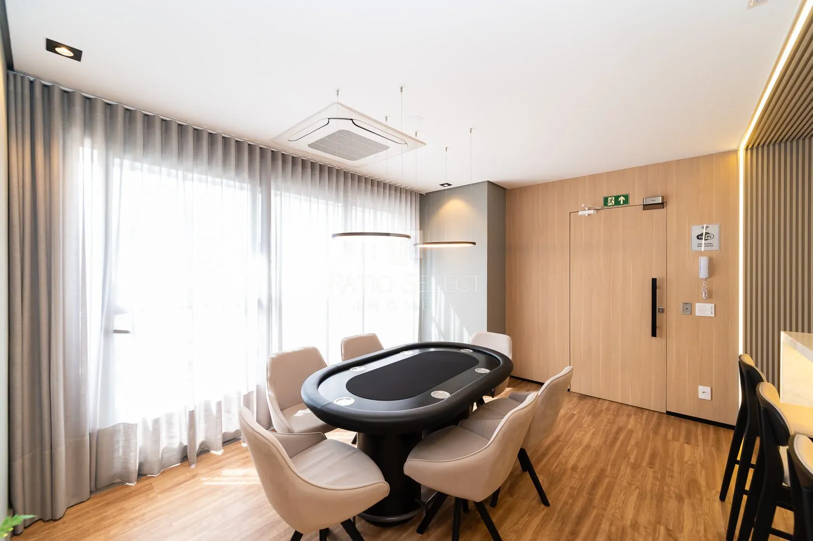 220 m² apartment with 3 en-suite bedrooms and 2 parking — photo 47