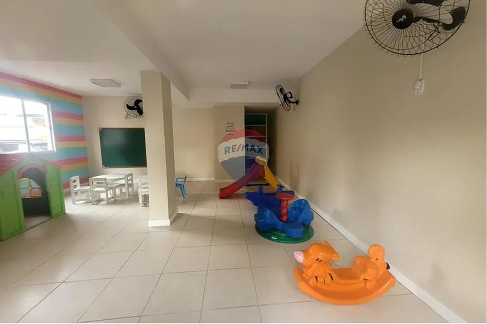 2-bedroom apartment in a building with a gym — photo 24