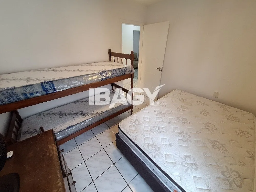 Apartamento de 3 dormitorios con parrilla en la terraza — photo 12