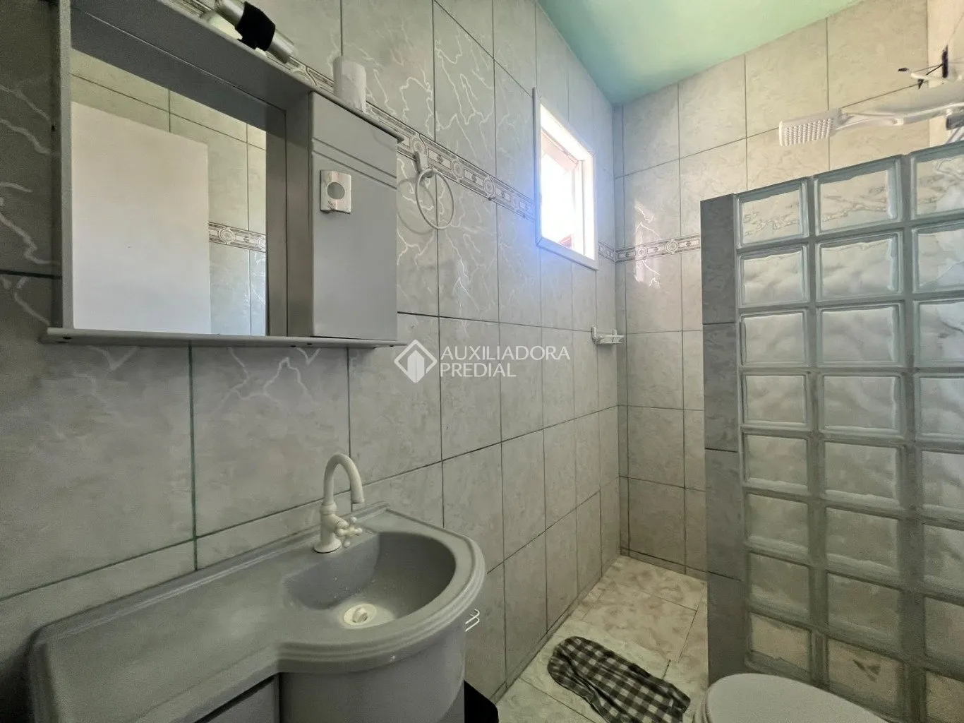 Furnished studio with 38 m², 1 bedroom and 1 bathroom — photo 14