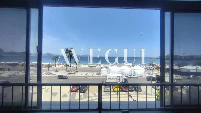 Apartamento mobiliado com 4 quartos e 5 banheiros — photo 2