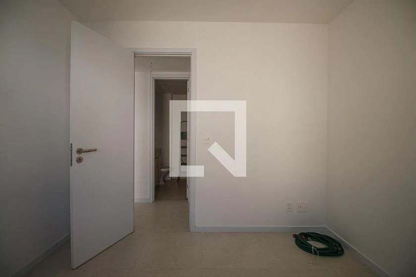 3-bedroom apartment with a gas stove and 2 parking spots — photo 27