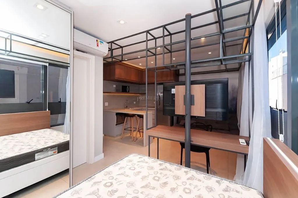 Furnished 1-bedroom apartment with floor-to-ceiling windows — photo 6