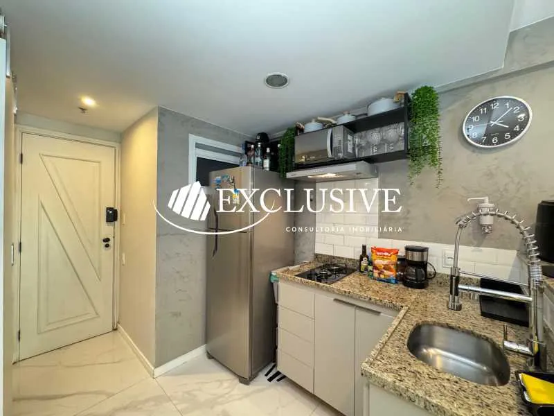 Apartamento mobiliado com cozinha americana e varanda — photo 19