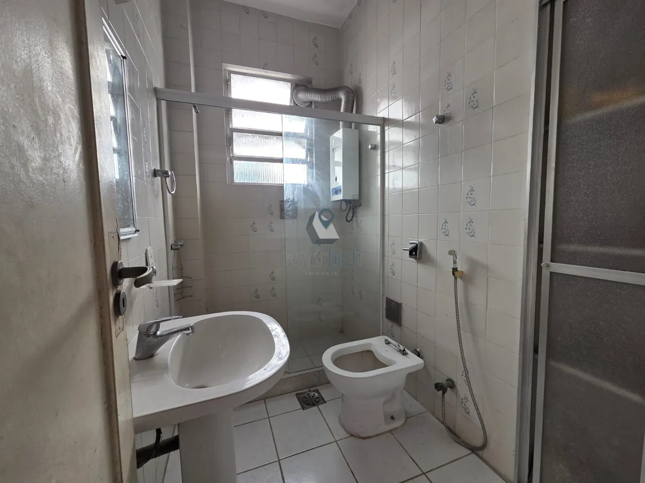 3-bedroom apartment with 2 bathrooms and parking — photo 20