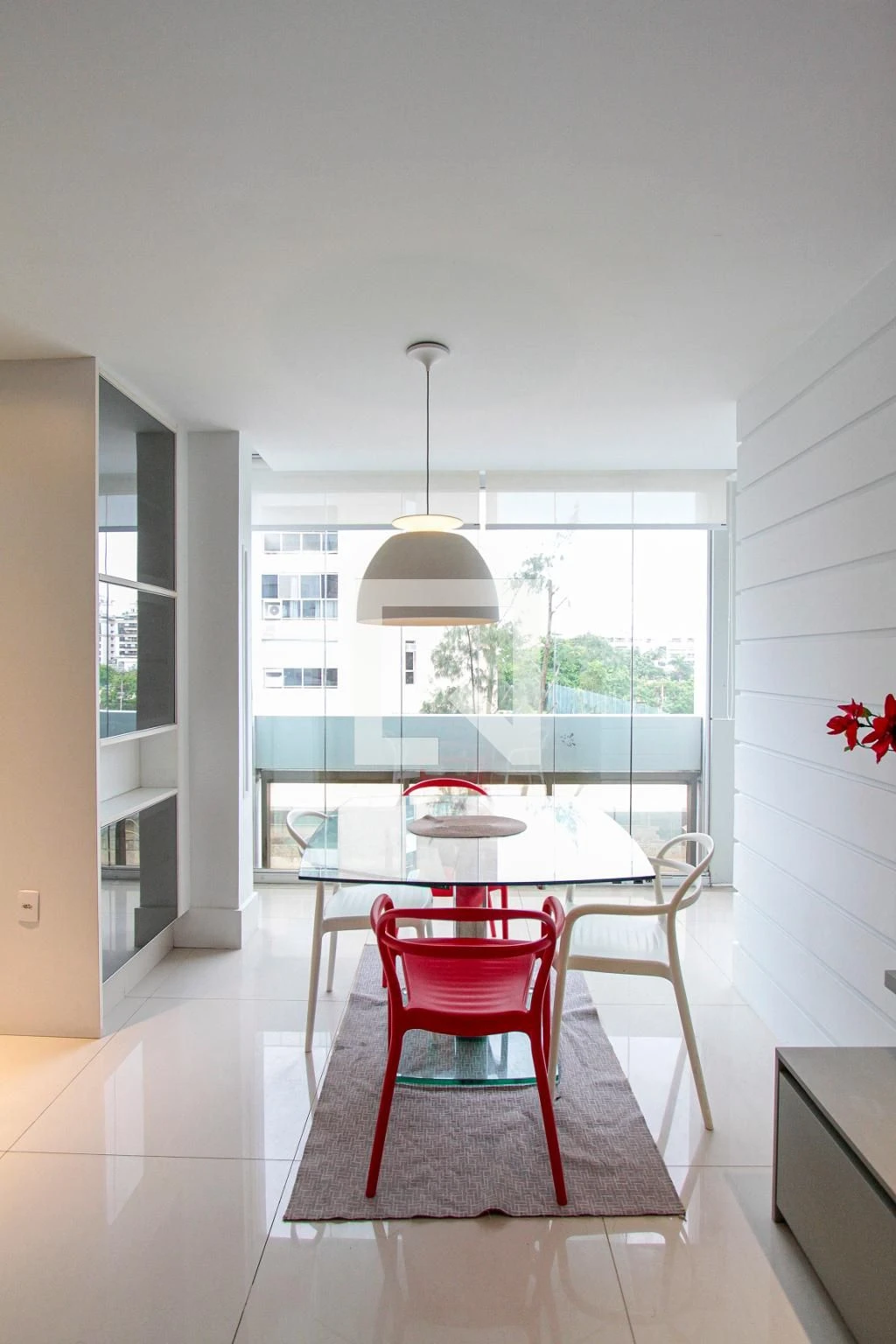 Apartamento de 2 quartos em suítes com 3 vagas e varanda — photo 6
