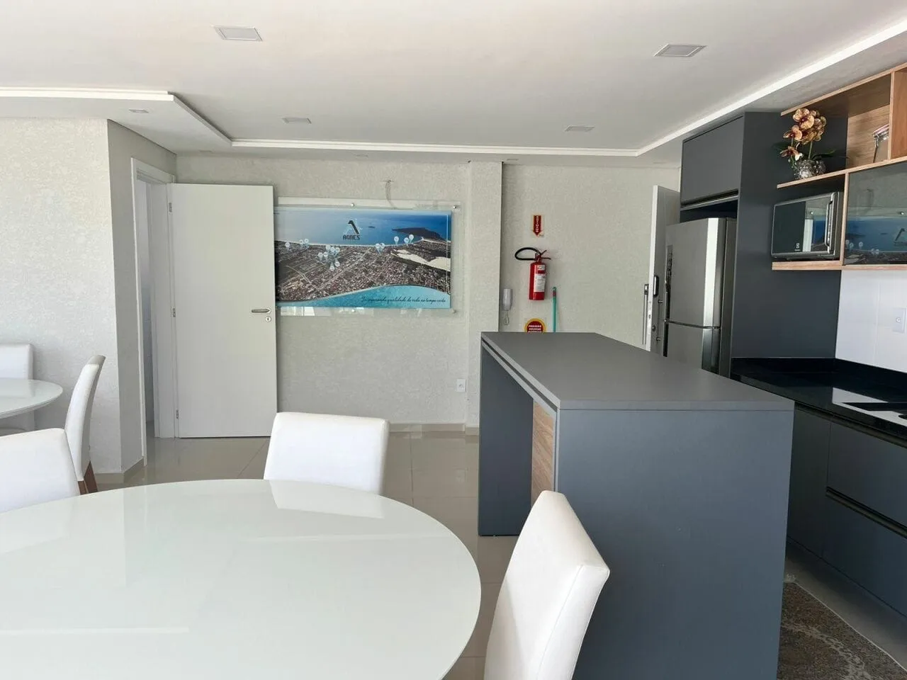 1-bedroom apartment with open kitchen and private BBQ — photo 11