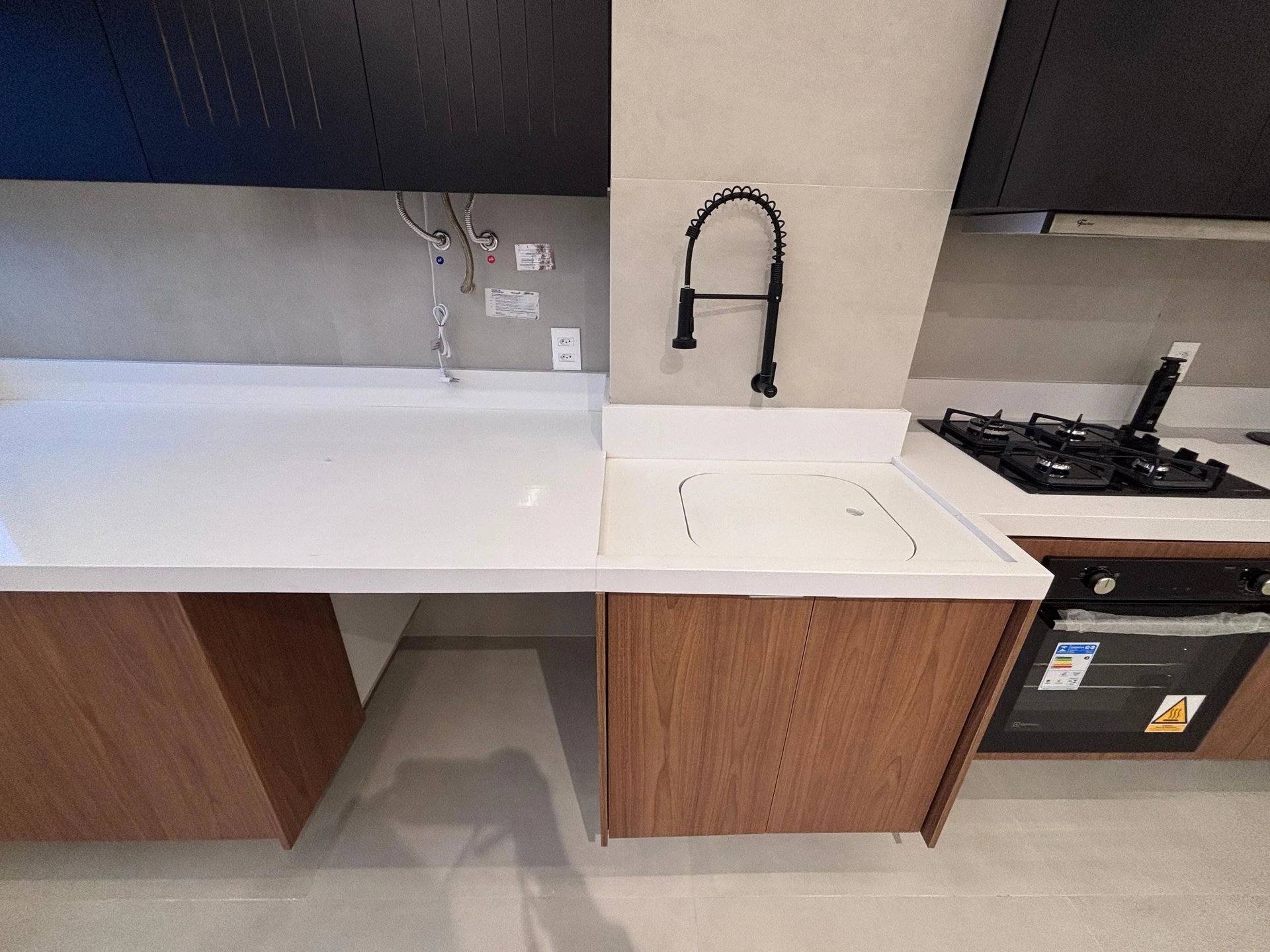 3-bedroom apartment with open-plan kitchen — photo 32