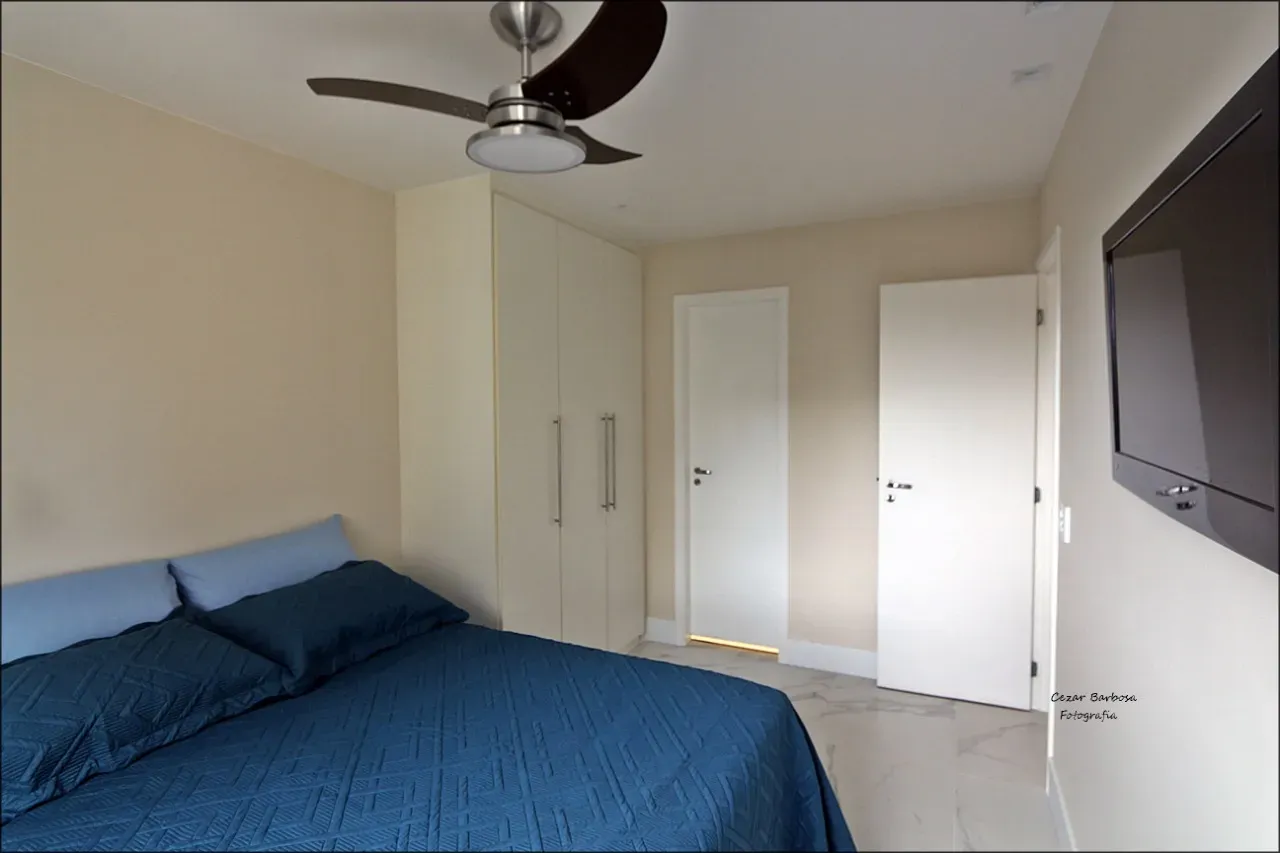 2-bedroom apartment with enclosed balcony and 2 baths — photo 12