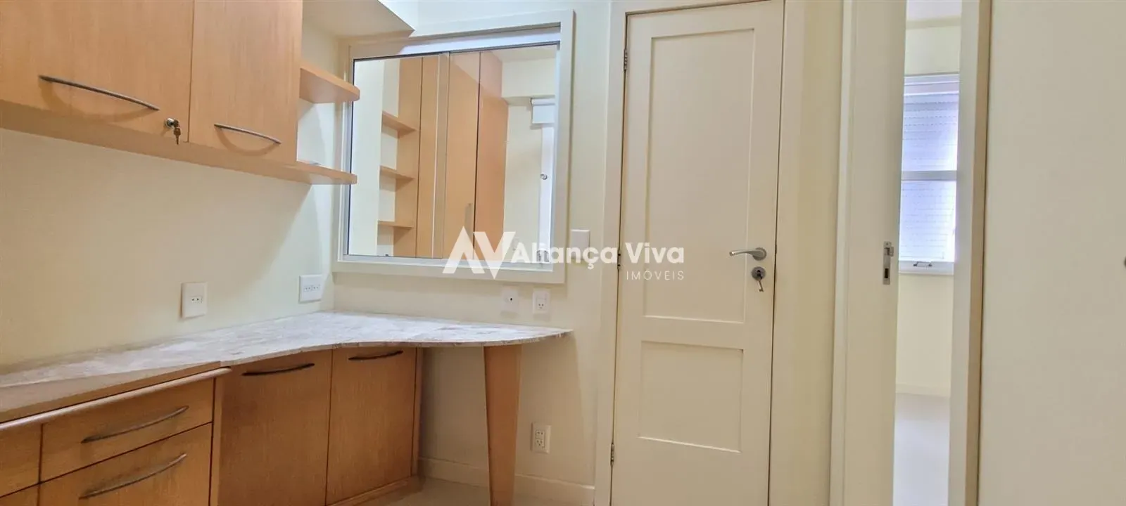 96 m² unfurnished apartment with 2 bedrooms and suite — photo 18