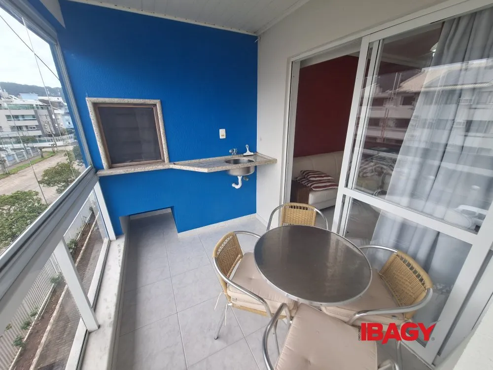 Furnished apartment with 3 bedrooms and 3 bathrooms — photo 6