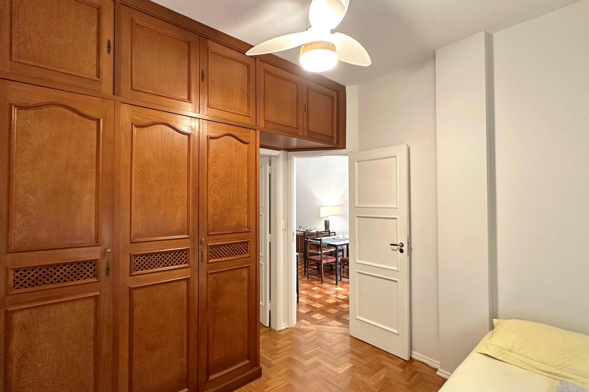 Apartamento mobiliado com 3 quartos e fogão a gás — photo 4