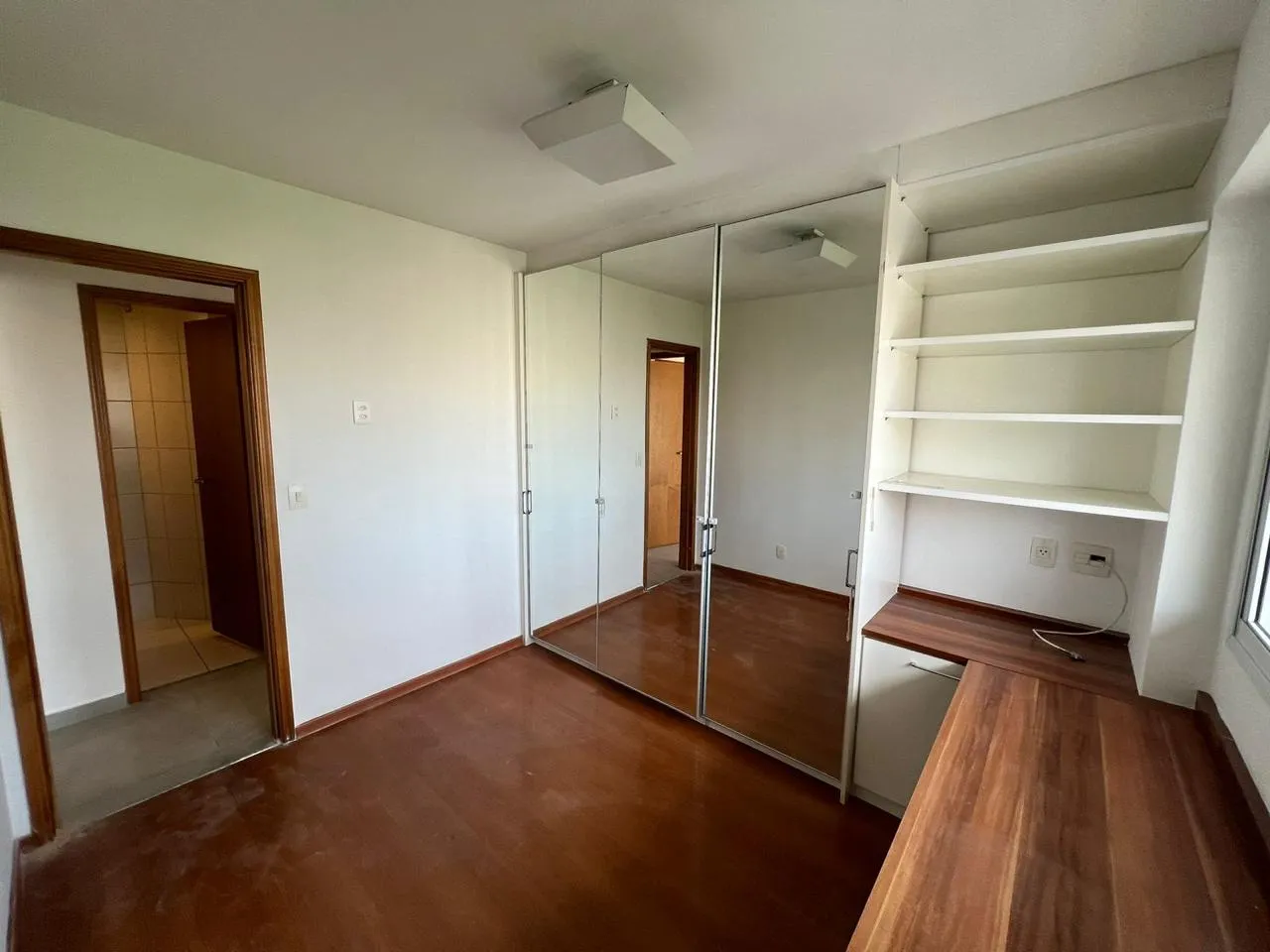 Furnished apartment with 2 bedrooms and 3 bathrooms — photo 4