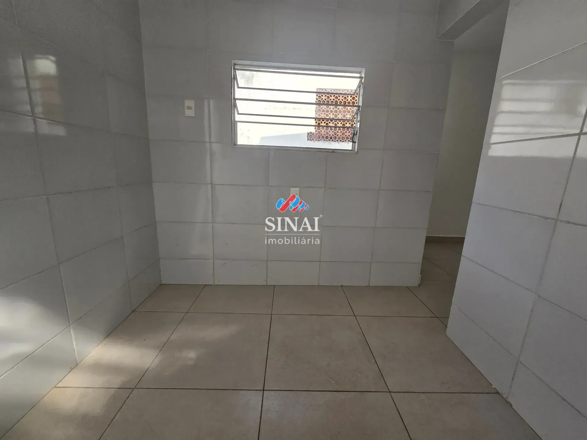 House with 3 bedrooms and 1 bathroom plus 1 parking space — photo 26