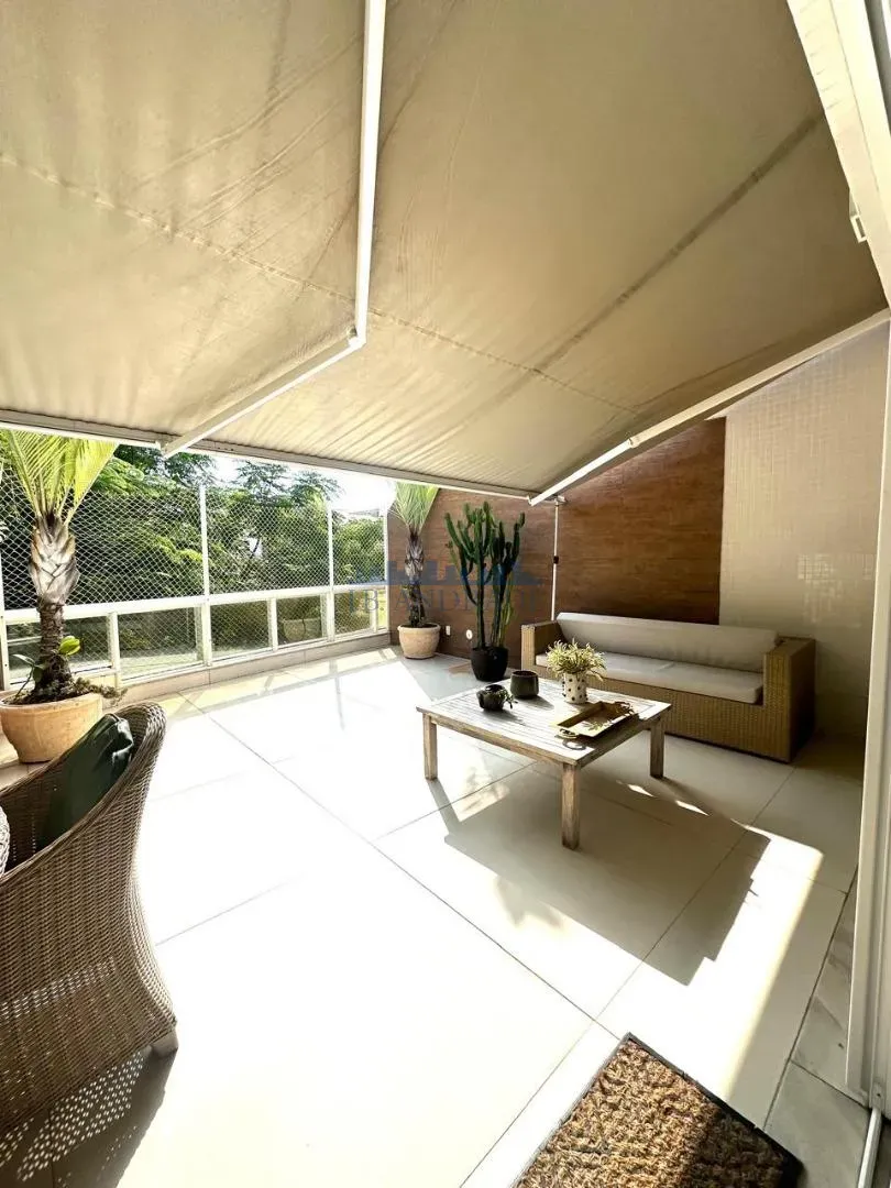 Furnished apartment, 400 m², with a glass-enclosed balcony — photo 8