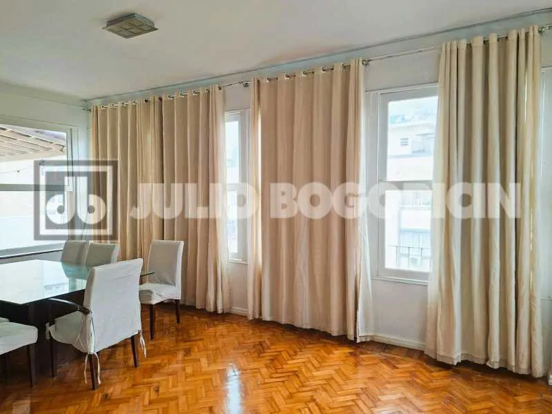 Apartamento, 153 m², com closet — photo 14
