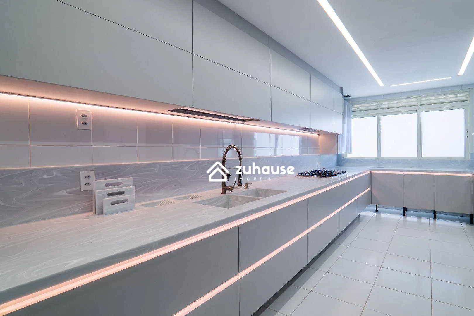 Penthouse with 4 suites and 600 m² in great condition — photo 26