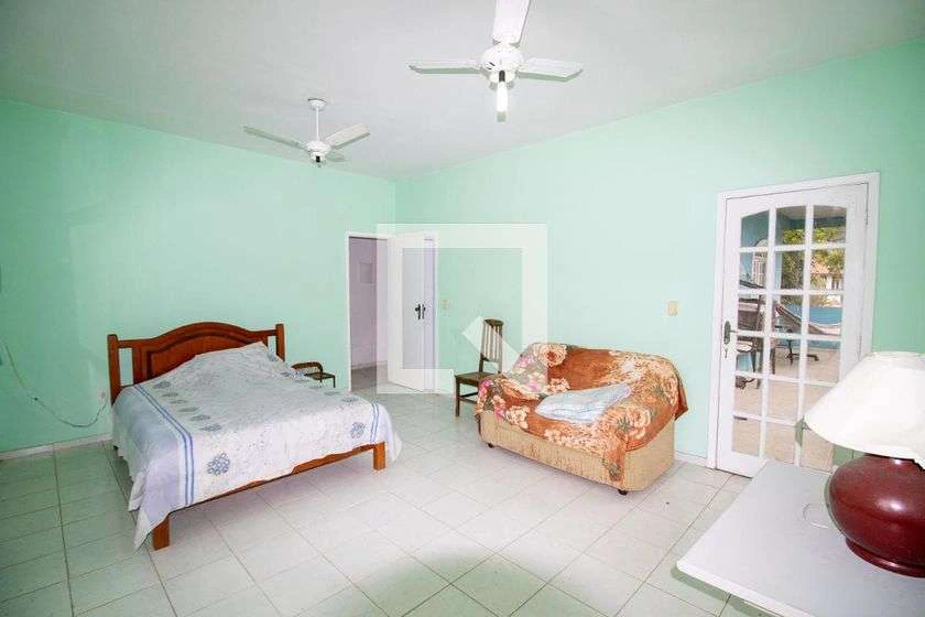 Condo house with 5 bedrooms, 333 m² and private garden