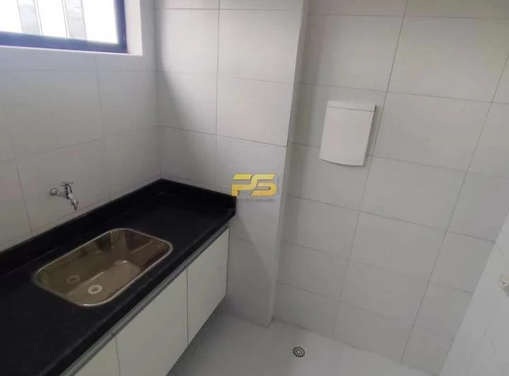 97 m² apartment with 3 bedrooms, 2 baths, 12th floor — photo 2