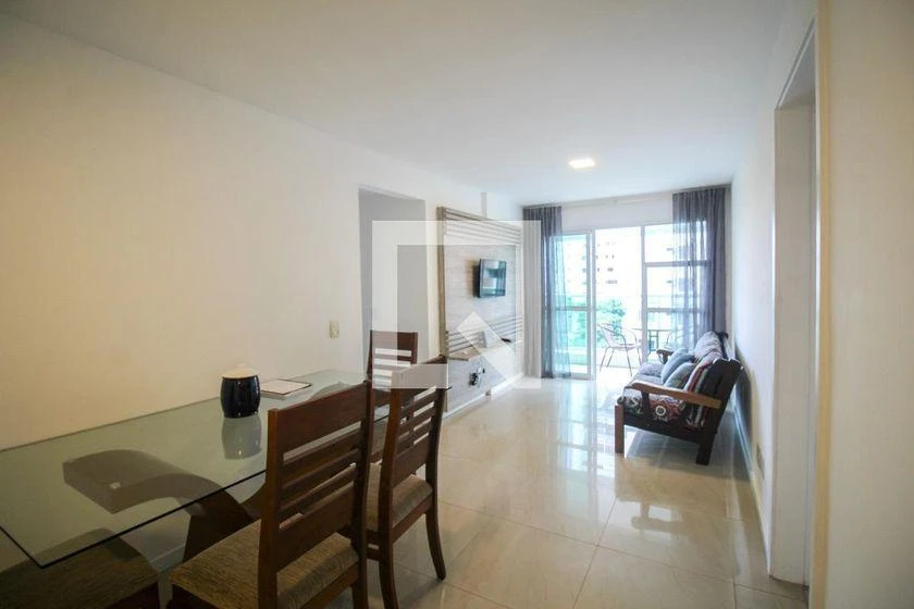 Apartamento mobiliado de 2 quartos com varanda e vaga — photo 3