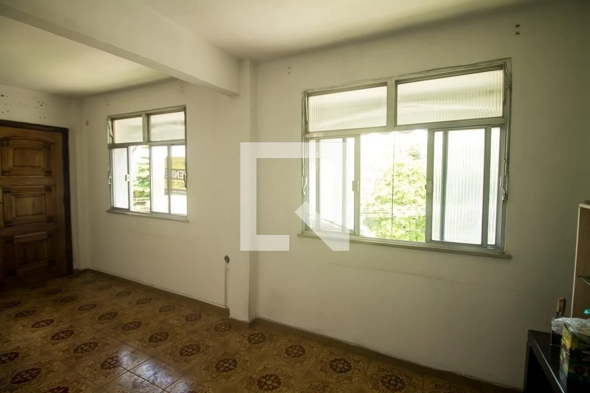 2-bedroom apartment in a building with a pool — photo 21