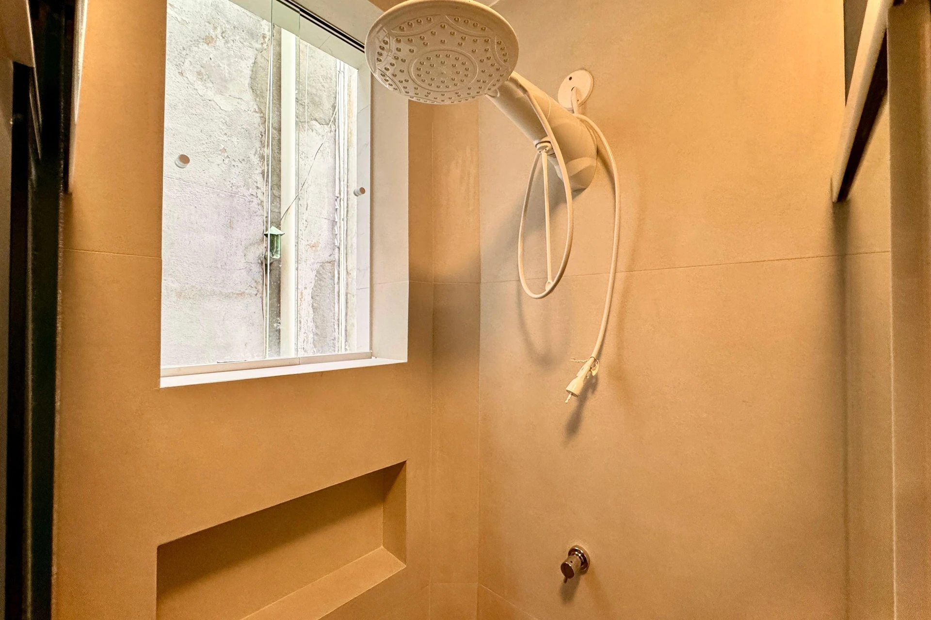 Apartamento amueblado de 1 dormitorio sin plaza y 1 baño — photo 14