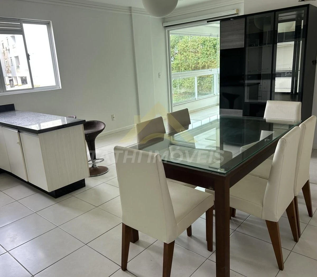 Furnished apartment, 86 m², with a grill on the balcony — photo 26