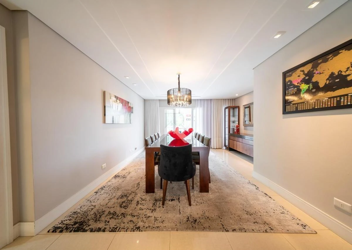 Furnished house, 400 m², with a bathtub — photo 26
