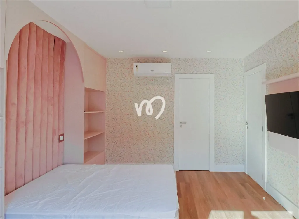 Furnished house with 5 bedrooms and 5 bathrooms — photo 22