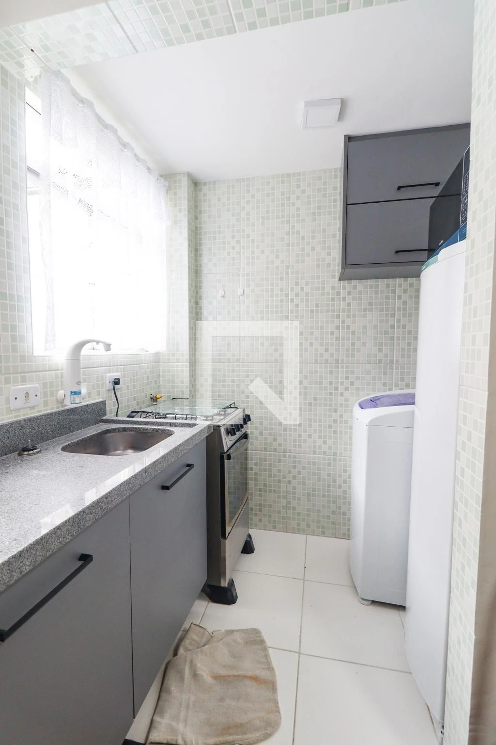 Washing machine in a one-bedroom apartment, 25 m² — photo 15