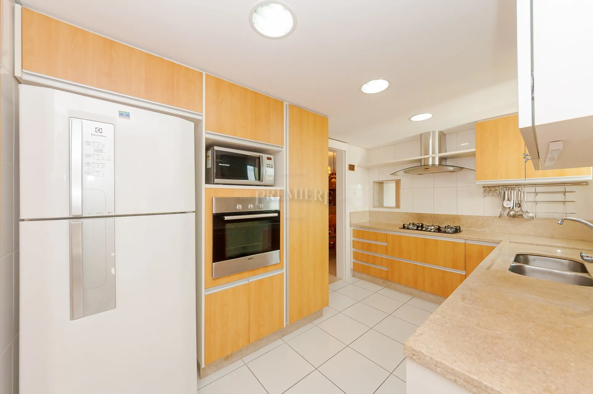 Apartamento mobiliado de 4 quartos em condomínio com piscina — photo 4