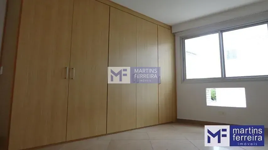 Apartamento sem mobília com 2 quartos e cozinha fechada — photo 9