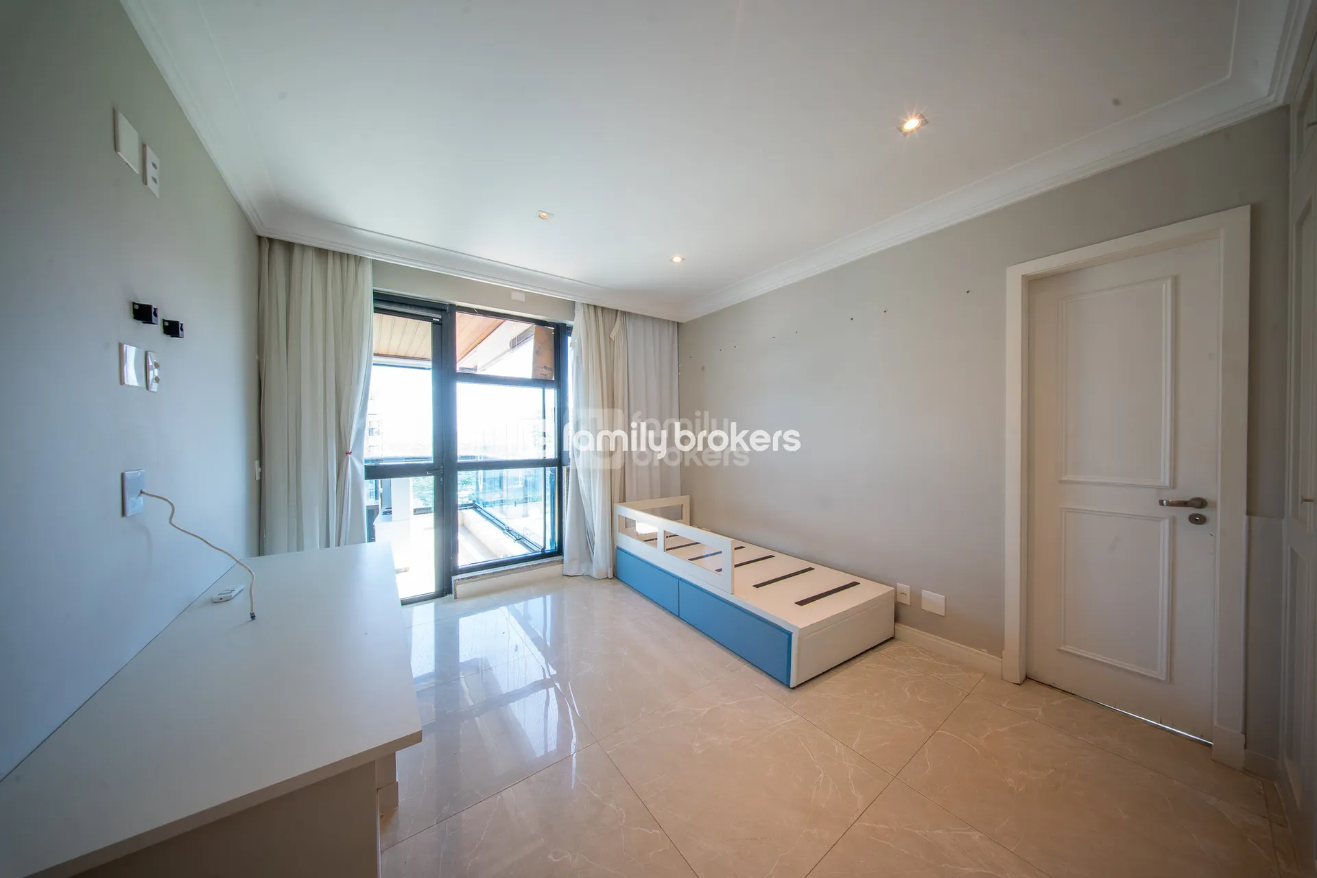 Мебльована дуплекс-квартира з 4 спальнями та 550 м² — photo 20