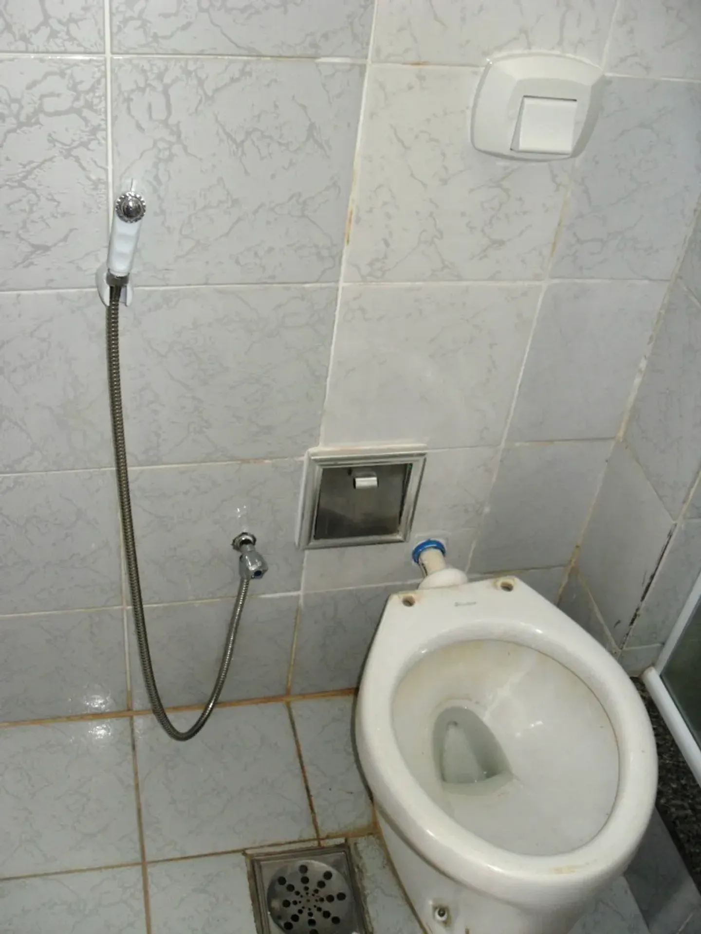 Apartment, 81 m², with wood or laminate floors — photo 13