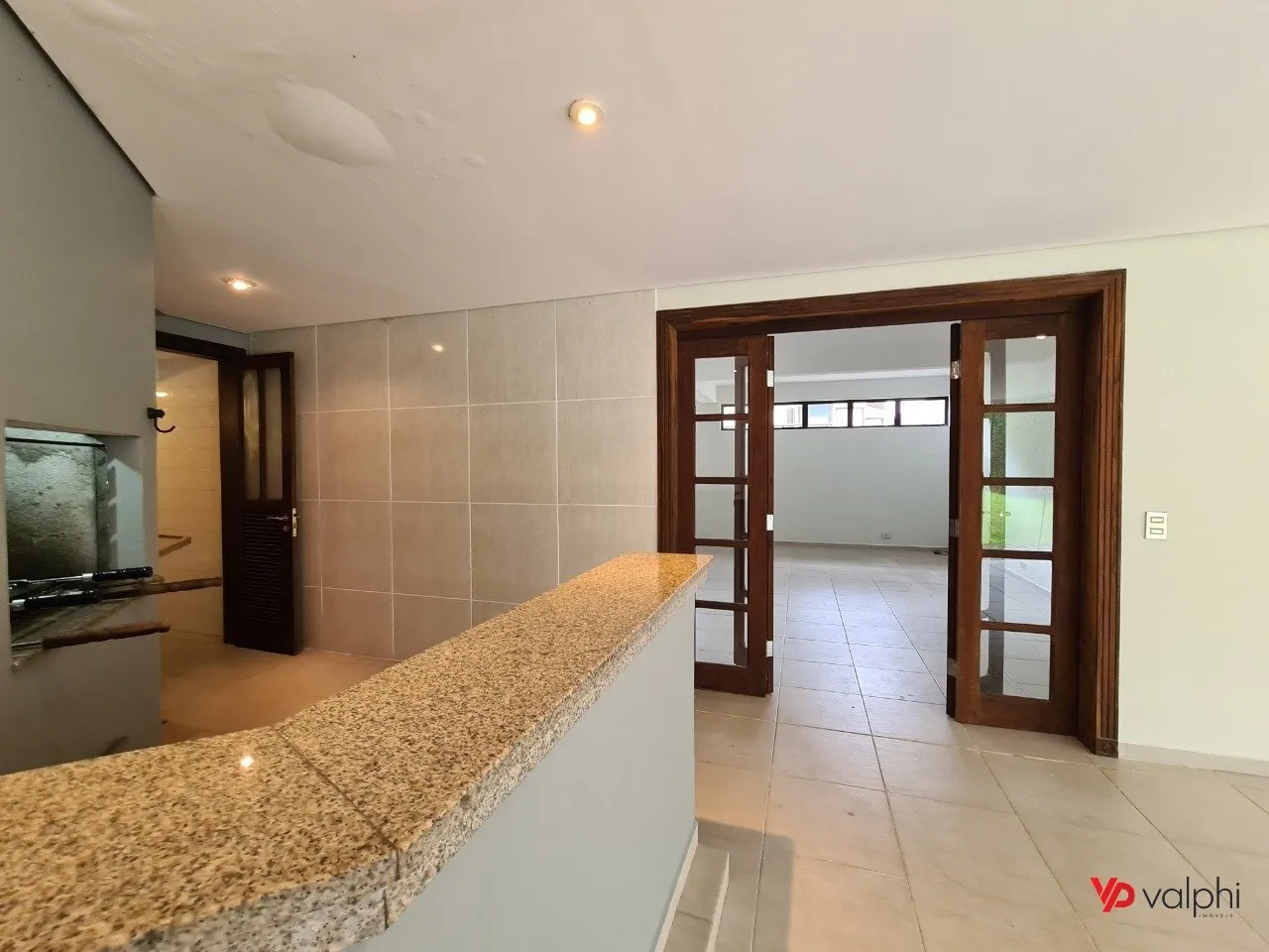 Condo house with 3 en-suite bedrooms and private garden — photo 31