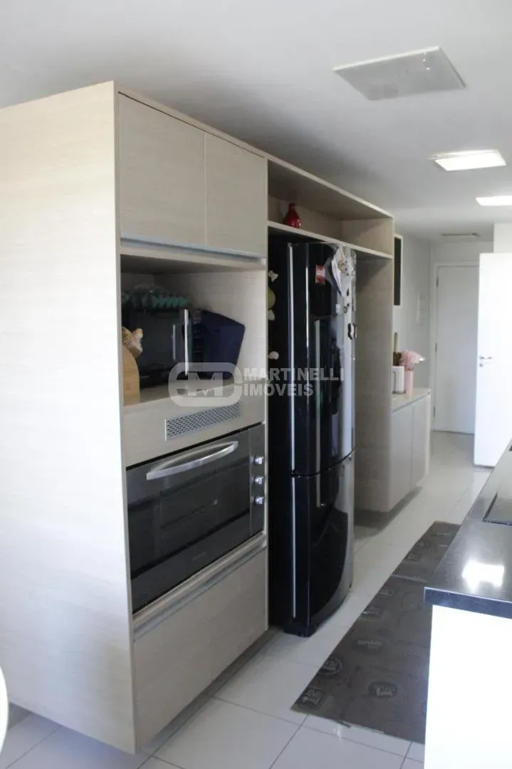 Furnished apartment with 4 bedrooms and a glass balcony — photo 20