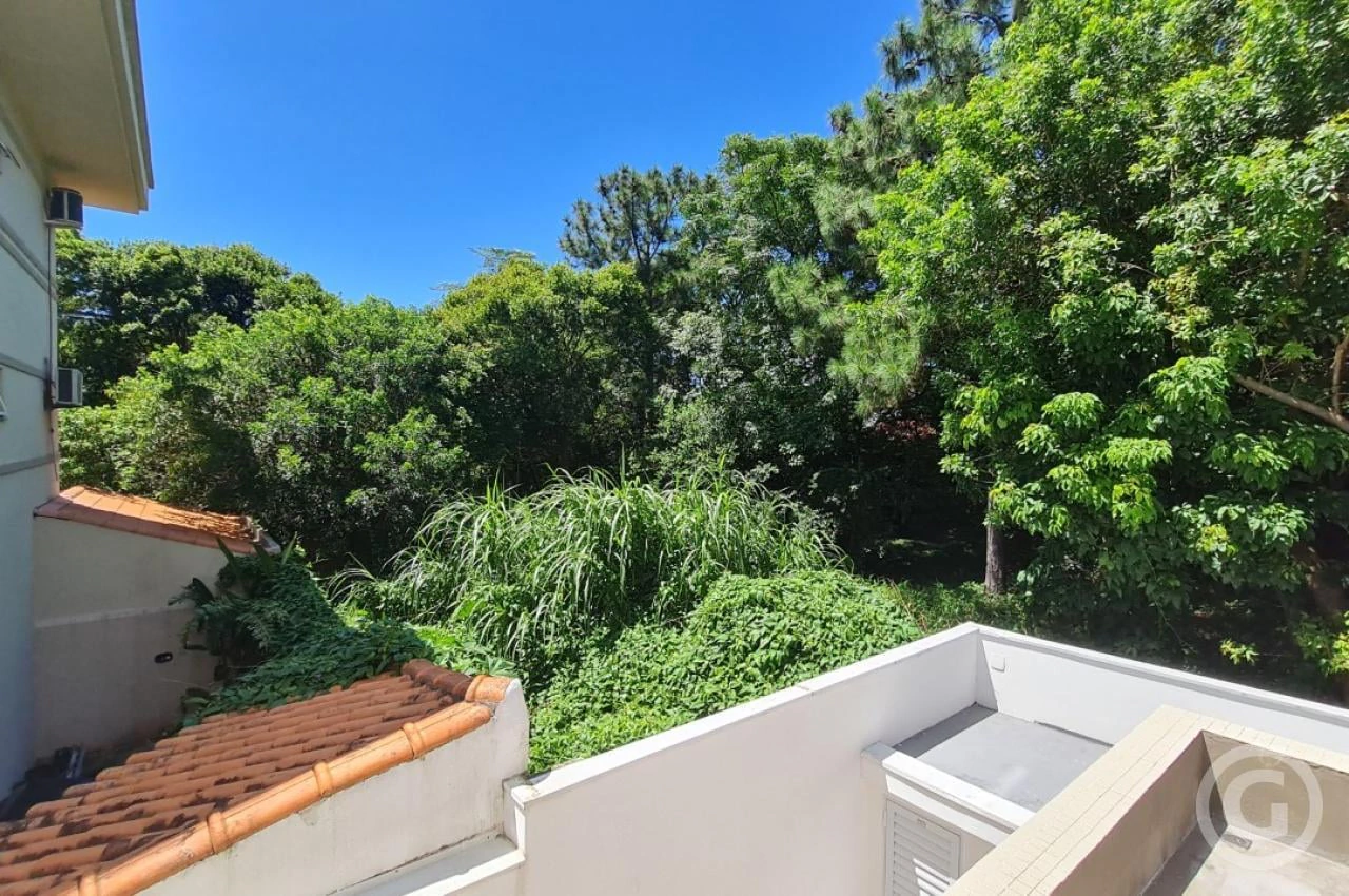 2-bedroom apartment with a private BBQ in Florianópolis