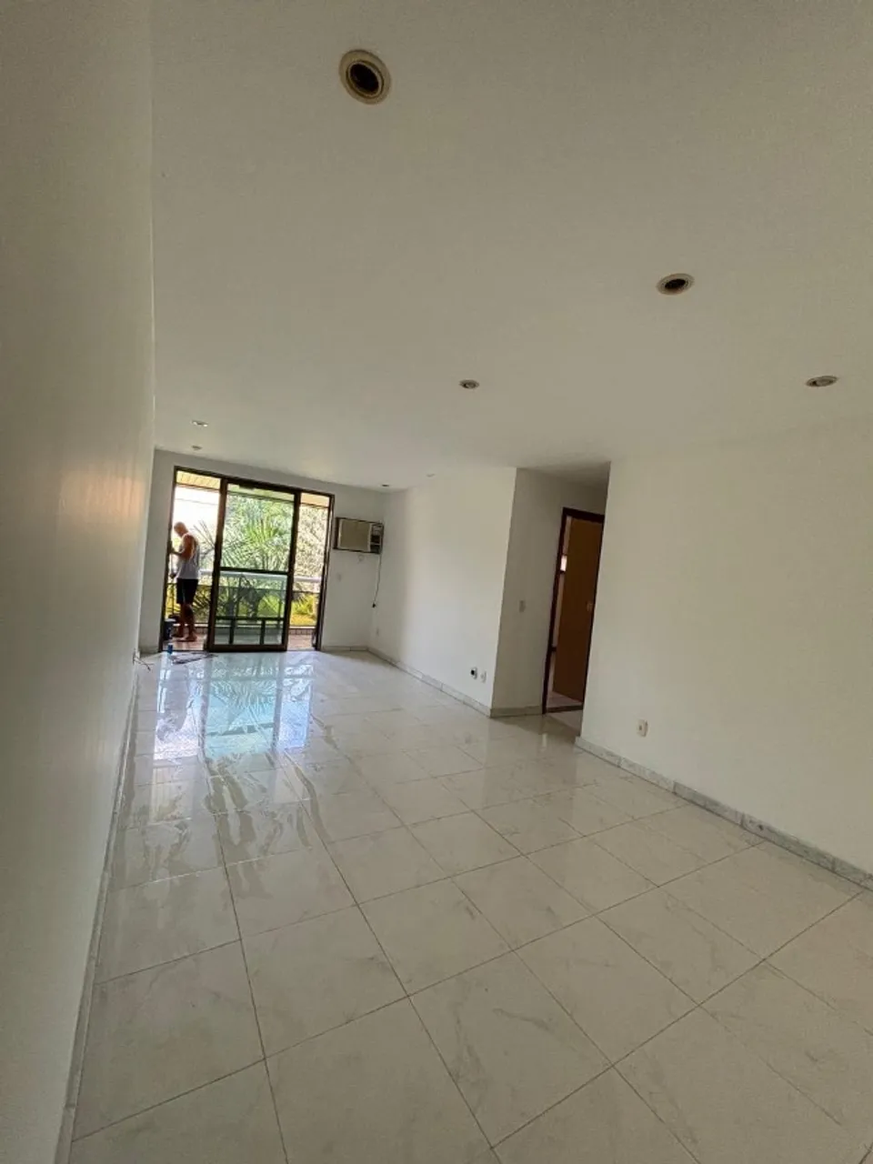 Walk-in closet in a 2-bedroom apartment, 85 m² — photo 5