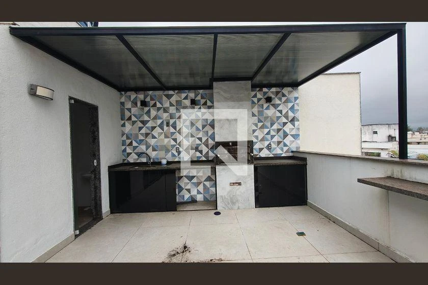 Balcony with a grill in a 3-bedroom apartment, 311 m² — photo 17