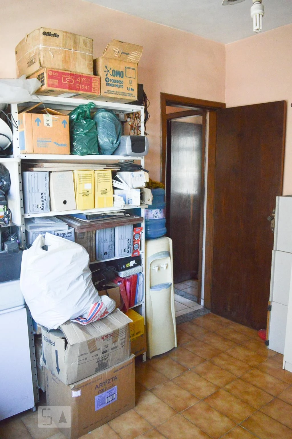 Furnished 2-bedroom apartment with private BBQ — photo 39