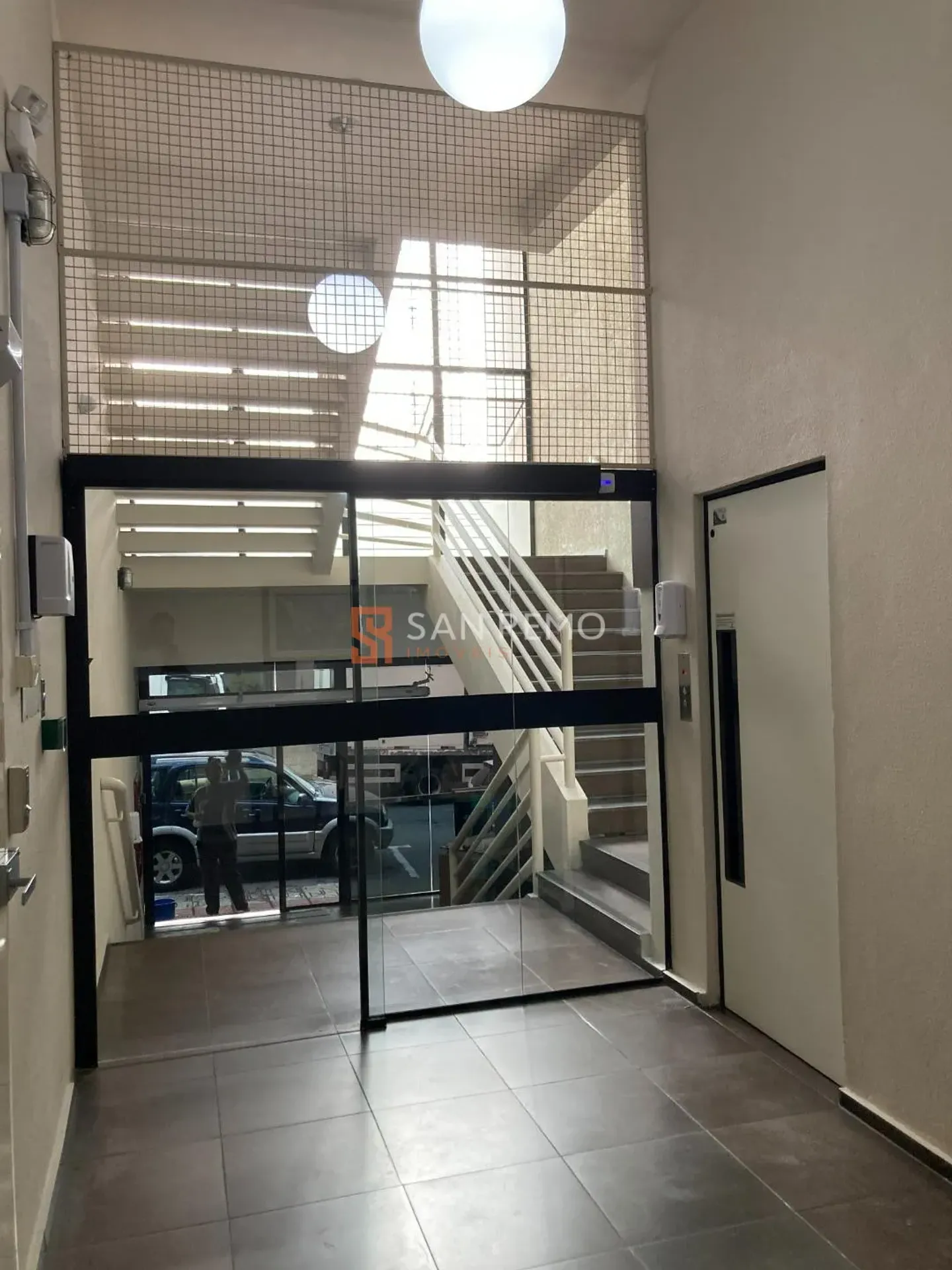 Apartamento de 2 dormitórios com cozinha separada 152 m² — photo 24