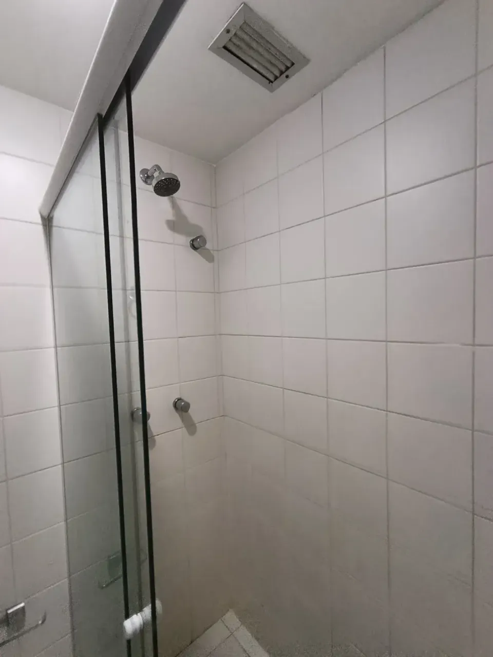 Apartment with 2 bedrooms a balcony and 1 parking spot — photo 16