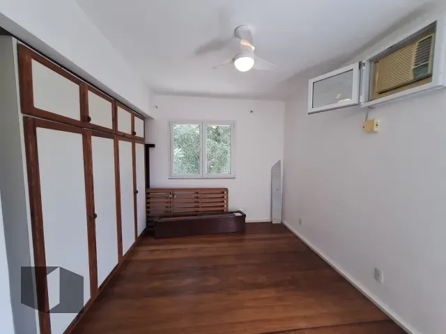 House with 4 bedrooms and 5 bathrooms, gas kitchen — photo 35