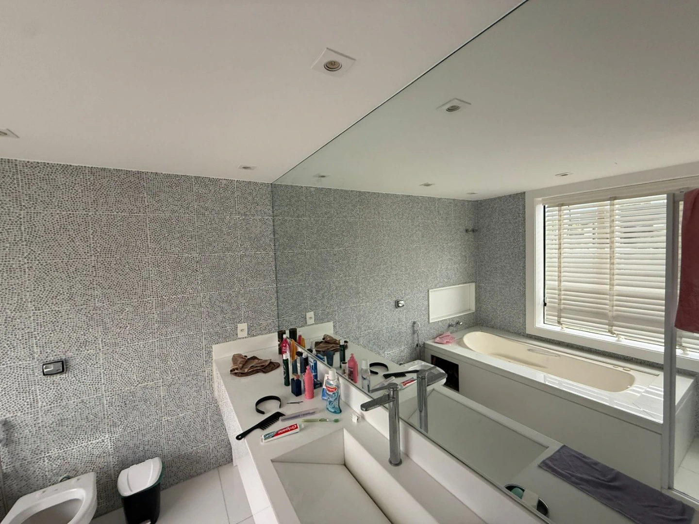 Furnished house with 5 en-suite bedrooms and 600 m² — photo 23